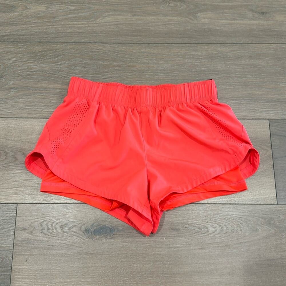 HIND‎ Bright Coral 2 Layer Workout Gym Running Active Fitness Shorts Size Small